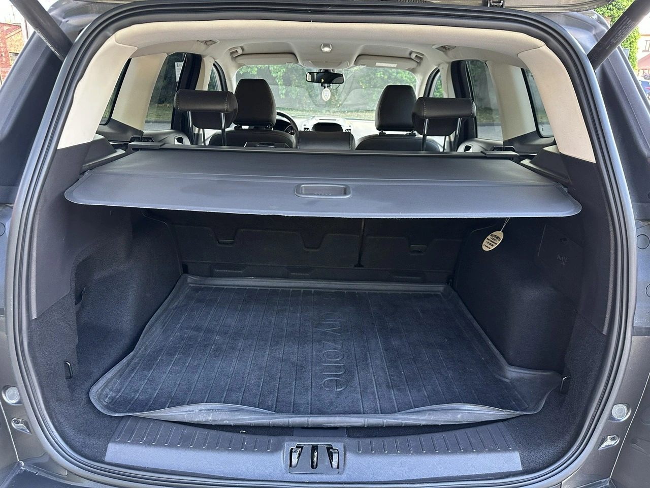 Ford Kuga - Zdjęcie 41
