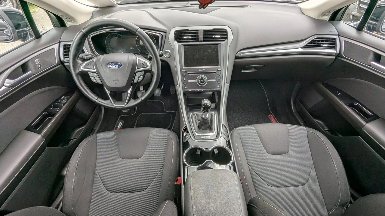 Ford Mondeo - Zdjęcie 20