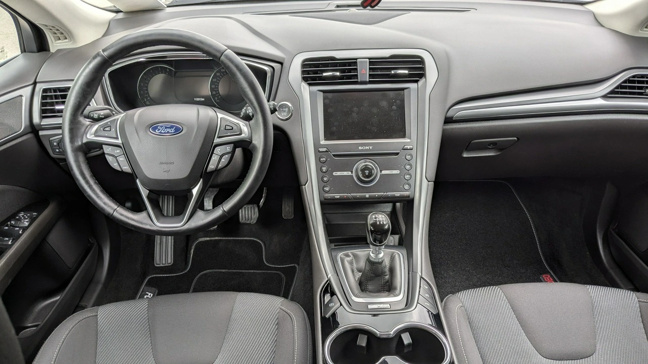 Ford Mondeo - Zdjęcie 23