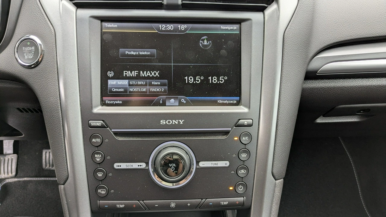 Ford Mondeo - Zdjęcie 24