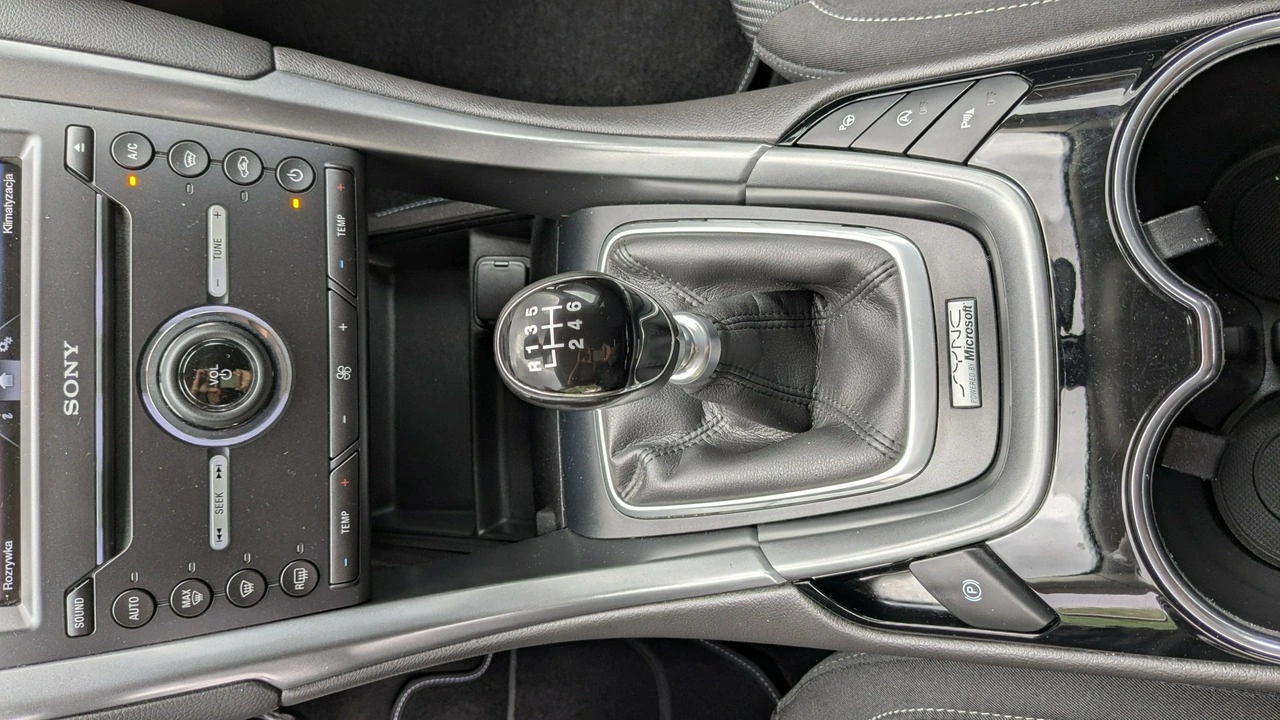 Ford Mondeo - Zdjęcie 27
