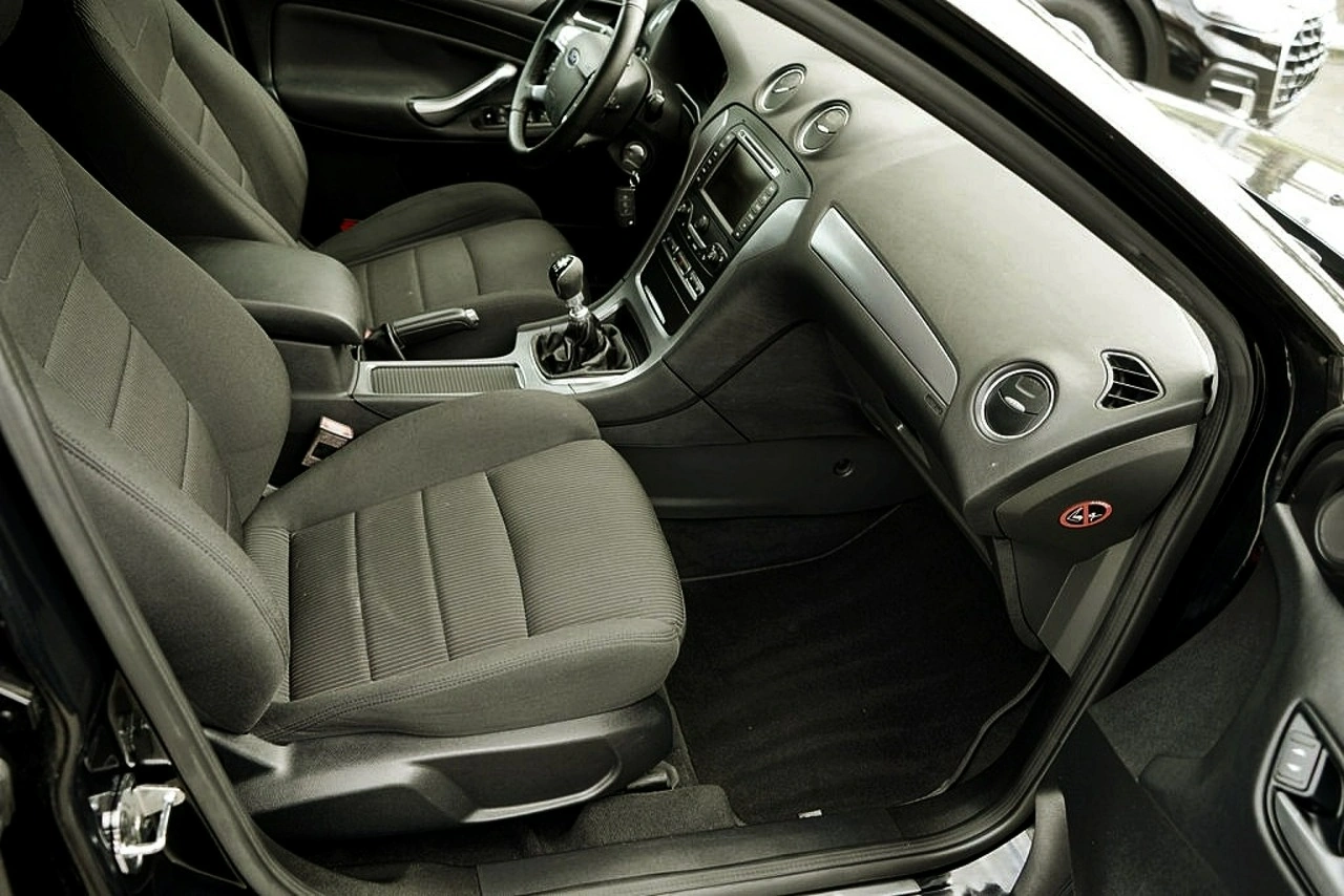 Ford Mondeo - Zdjęcie 16