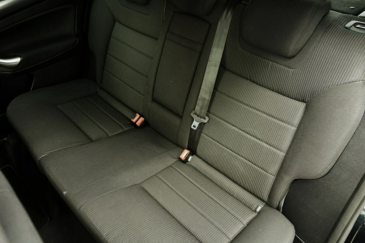 Ford Mondeo - Zdjęcie 19