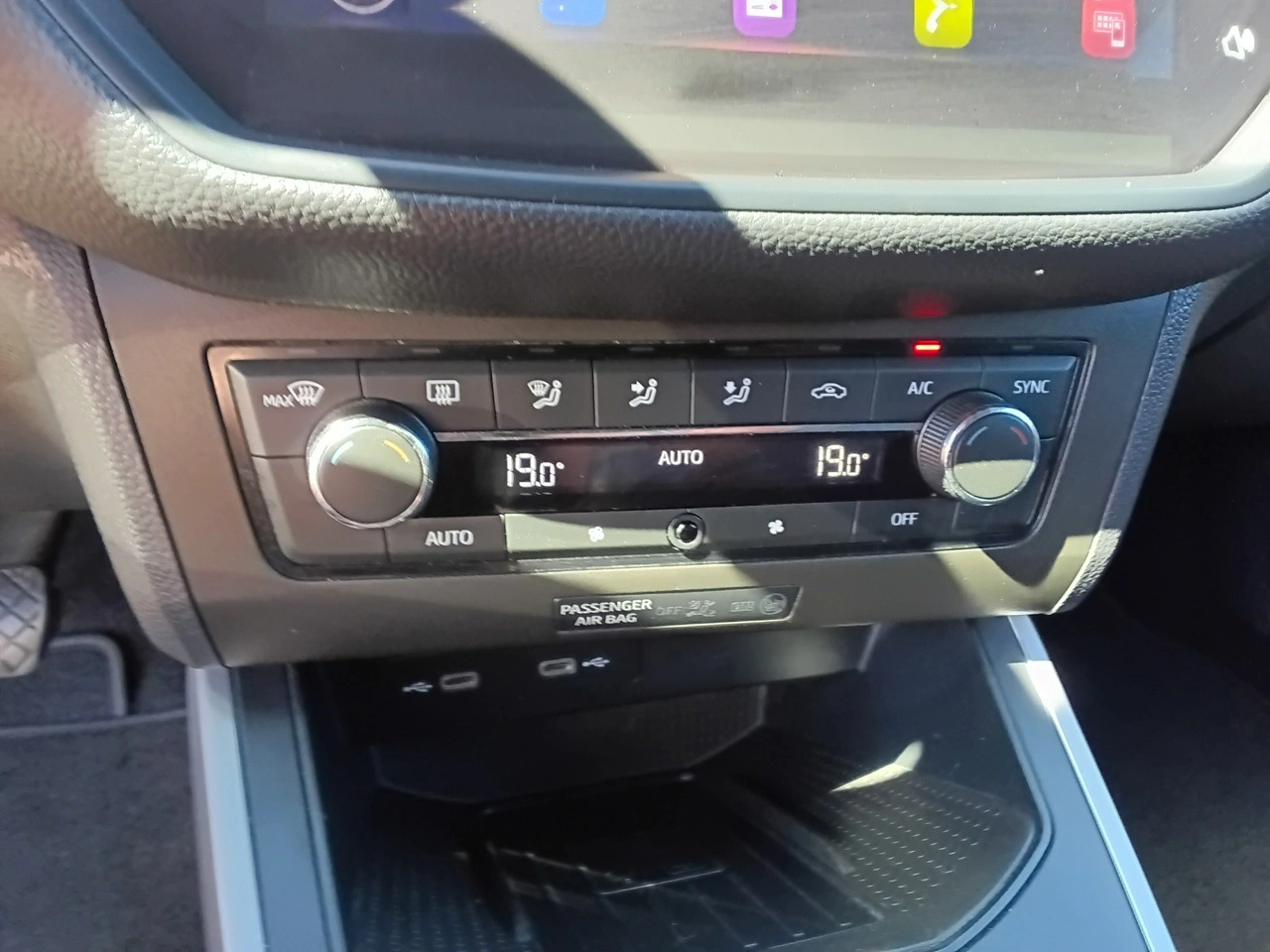 Seat Arona - Zdjęcie 15