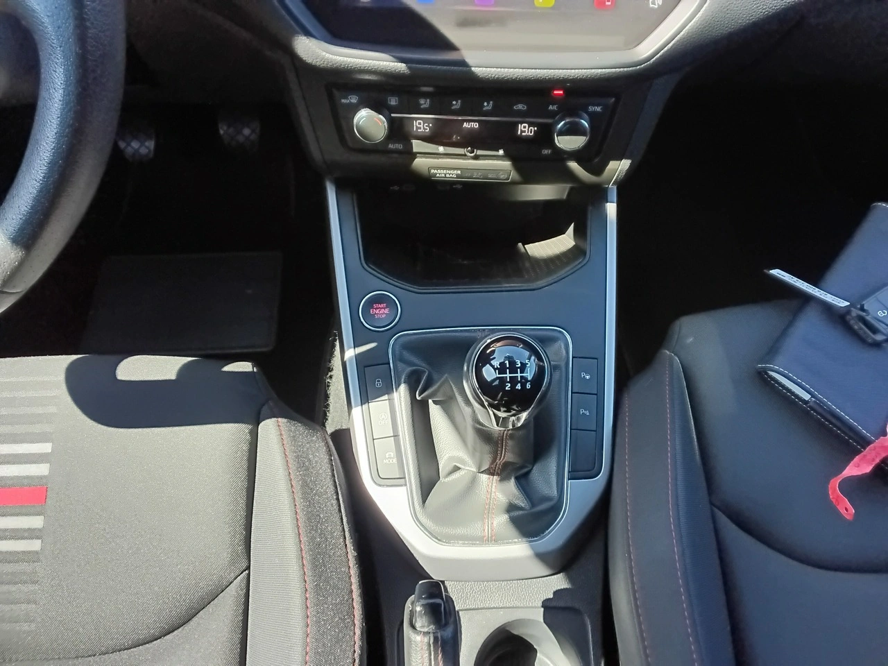 Seat Arona - Zdjęcie 26