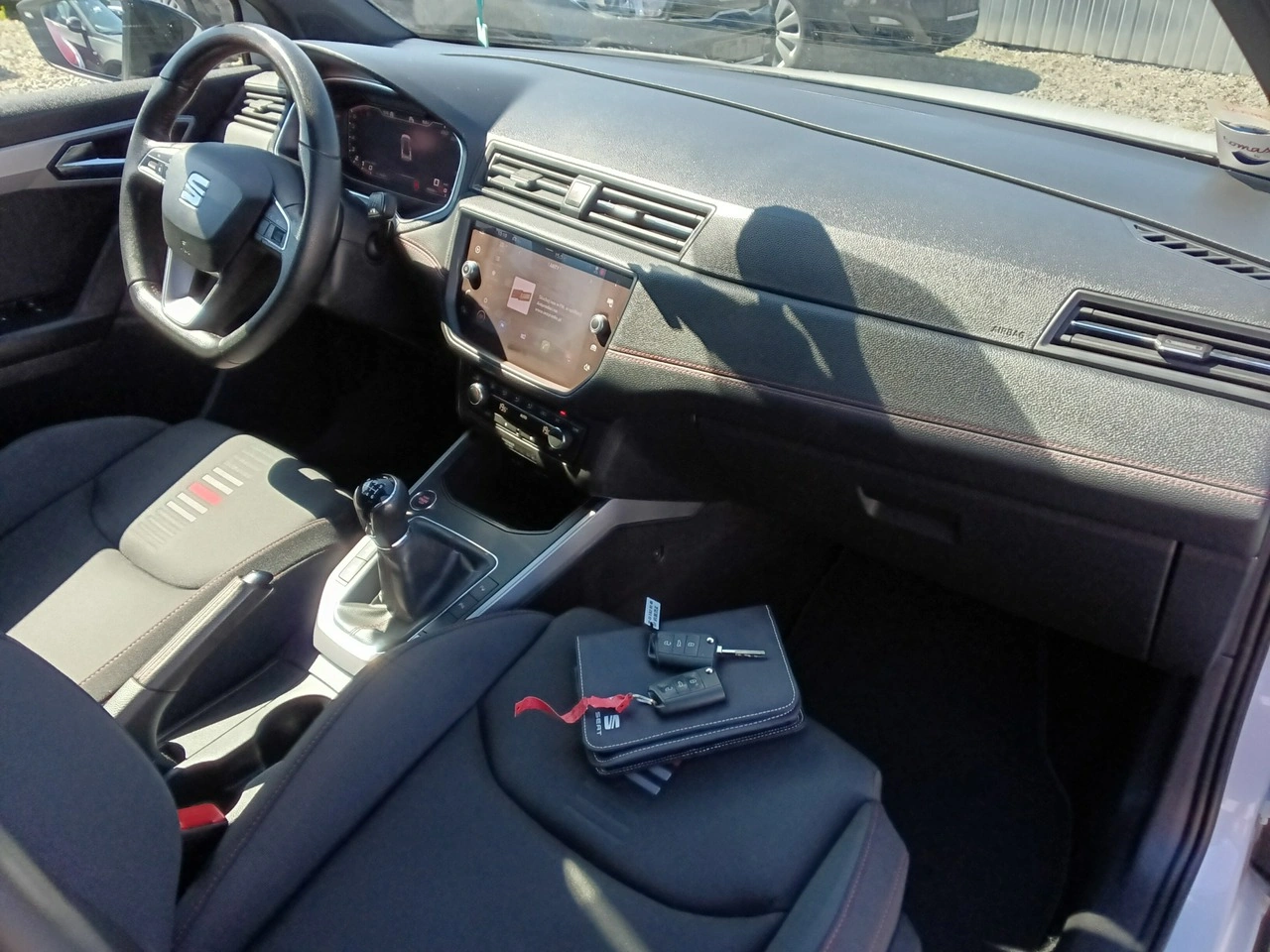 Seat Arona - Zdjęcie 6