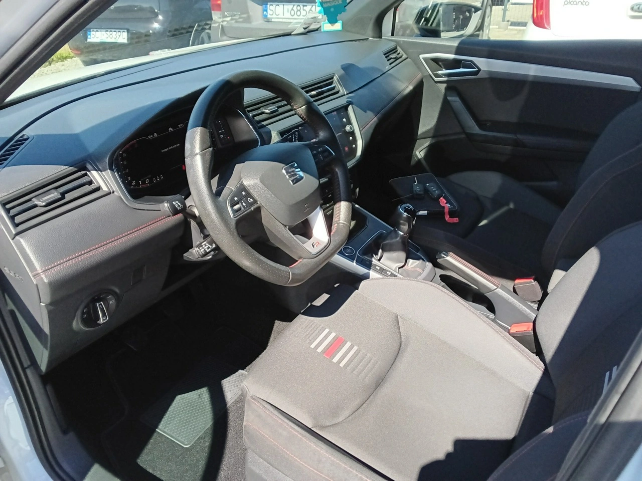 Seat Arona - Zdjęcie 8