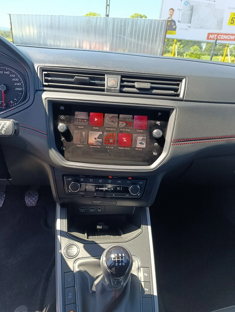Seat Arona - Zdjęcie 13