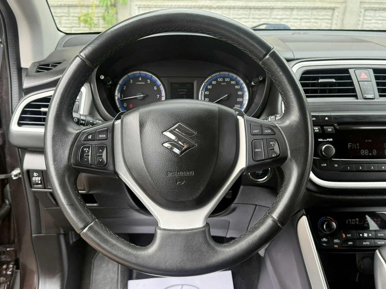 Suzuki SX4 S-Cross - Zdjęcie 42