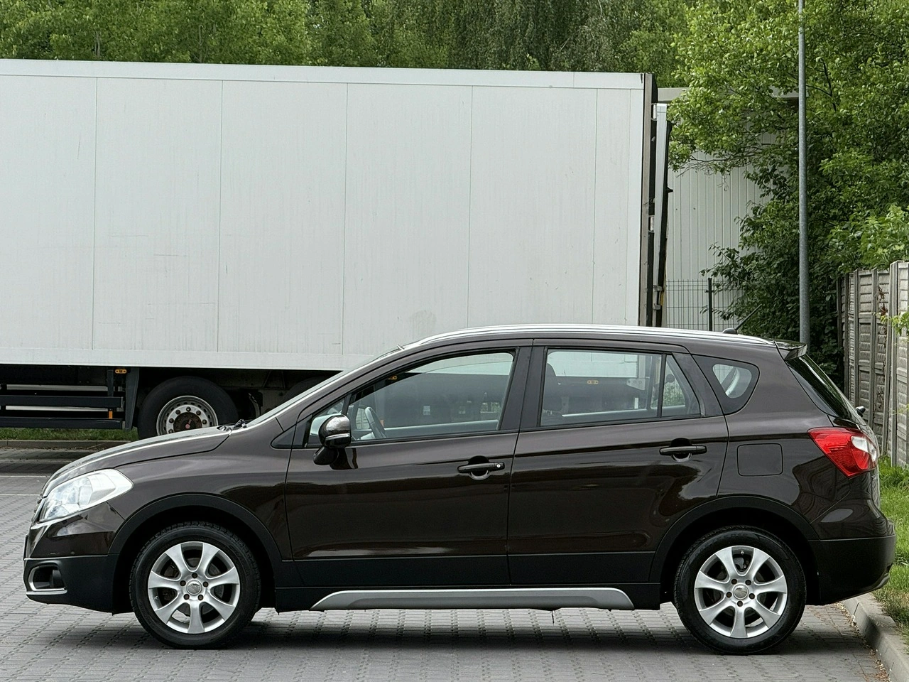 Suzuki SX4 S-Cross - Zdjęcie 19