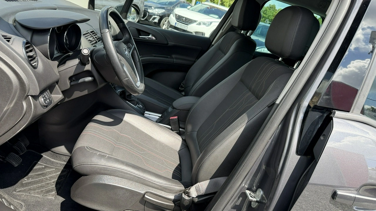 Opel Meriva - Zdjęcie 32