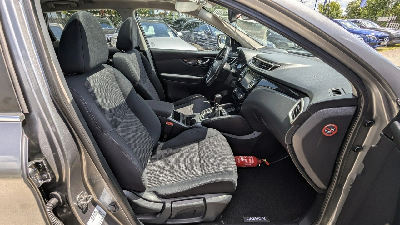 Nissan Qashqai - Zdjęcie 17