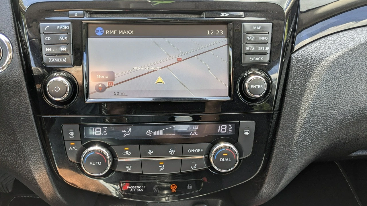 Nissan Qashqai - Zdjęcie 23