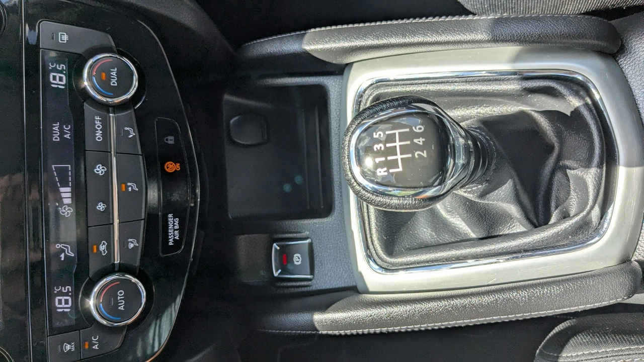 Nissan Qashqai - Zdjęcie 25