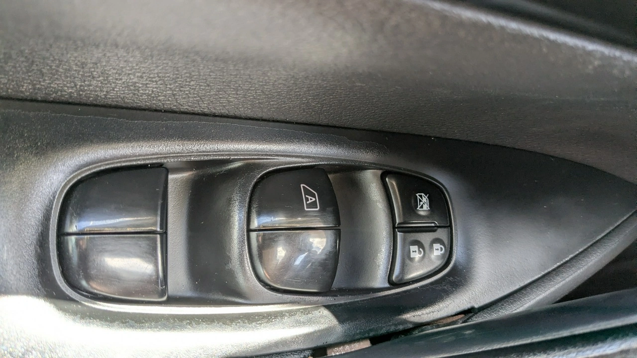 Nissan Qashqai - Zdjęcie 28