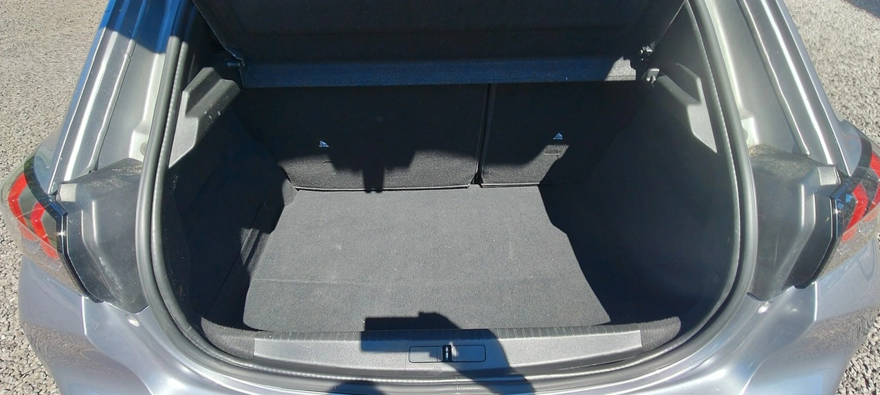 Peugeot 208 - Zdjęcie 15