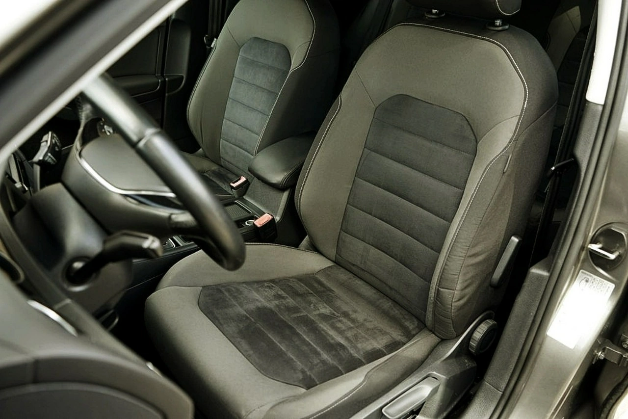 Volkswagen Golf - Zdjęcie 15