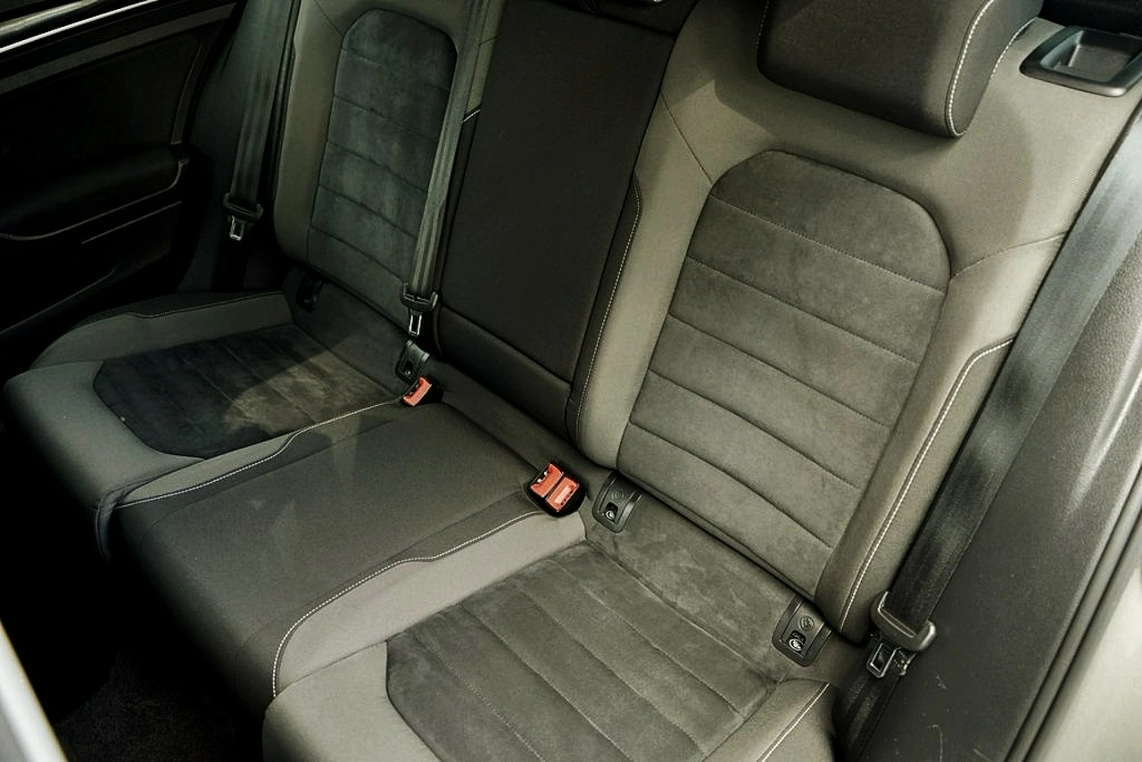 Volkswagen Golf - Zdjęcie 17