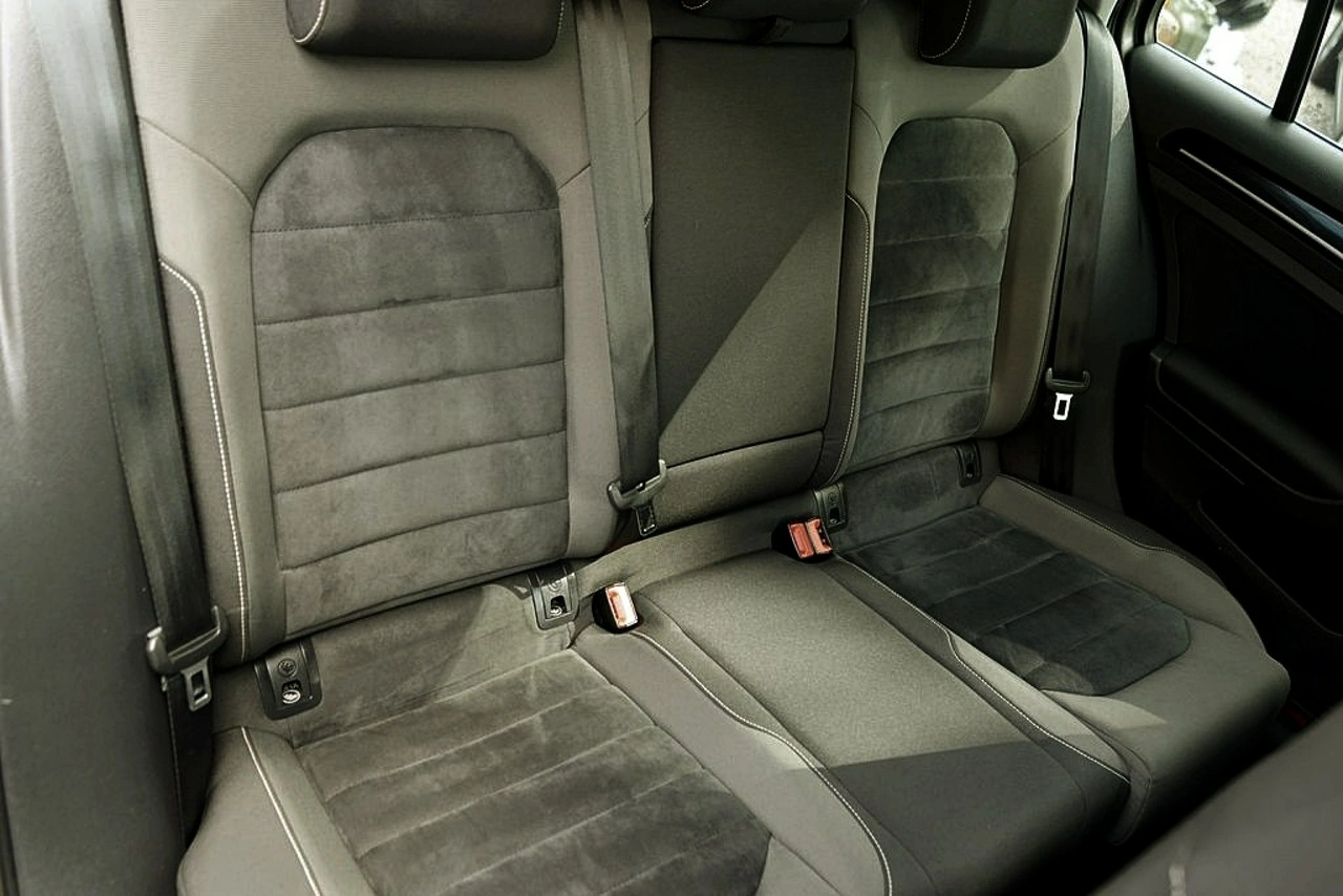 Volkswagen Golf - Zdjęcie 18