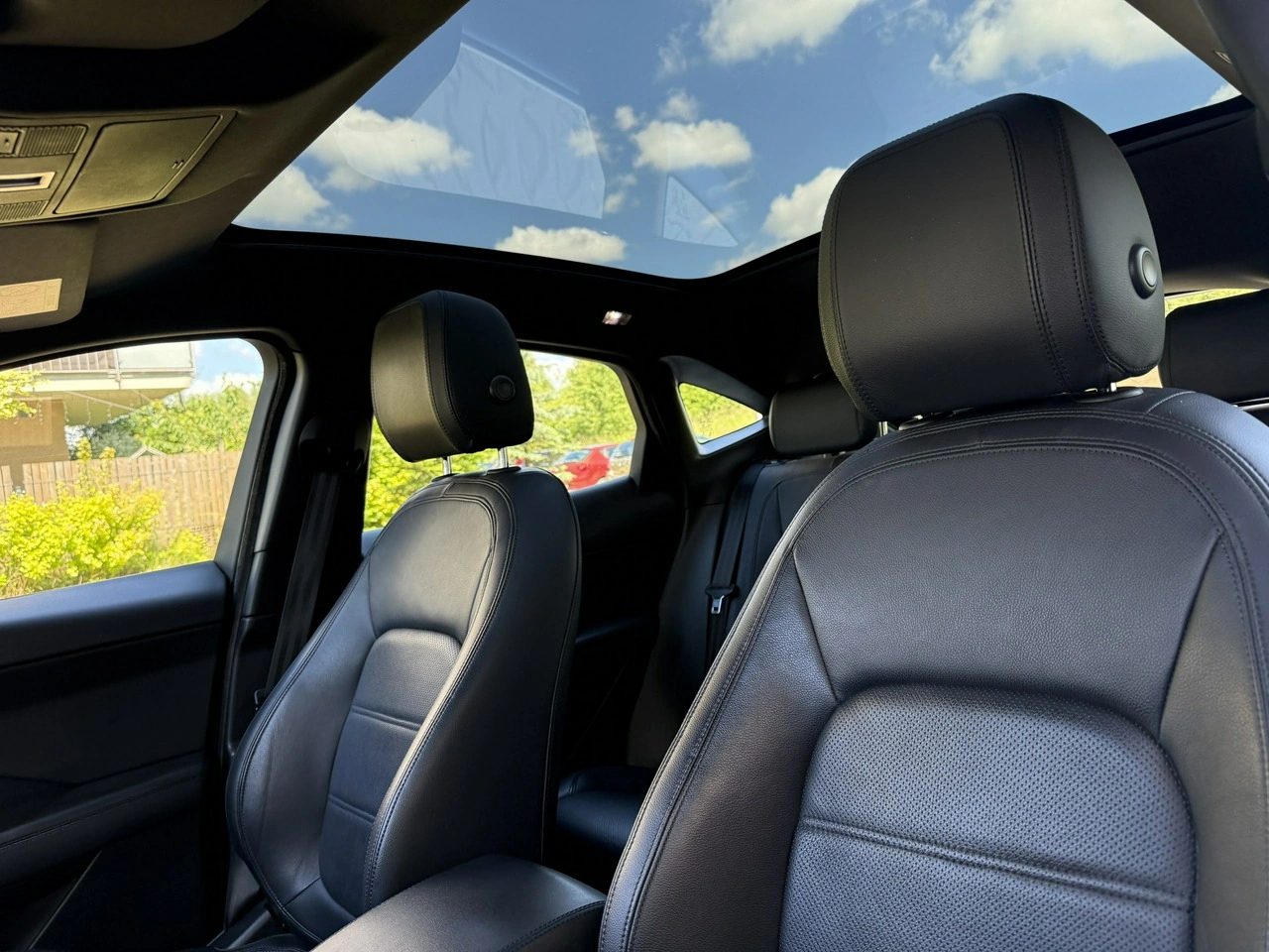 Jaguar E-Pace - Zdjęcie 20