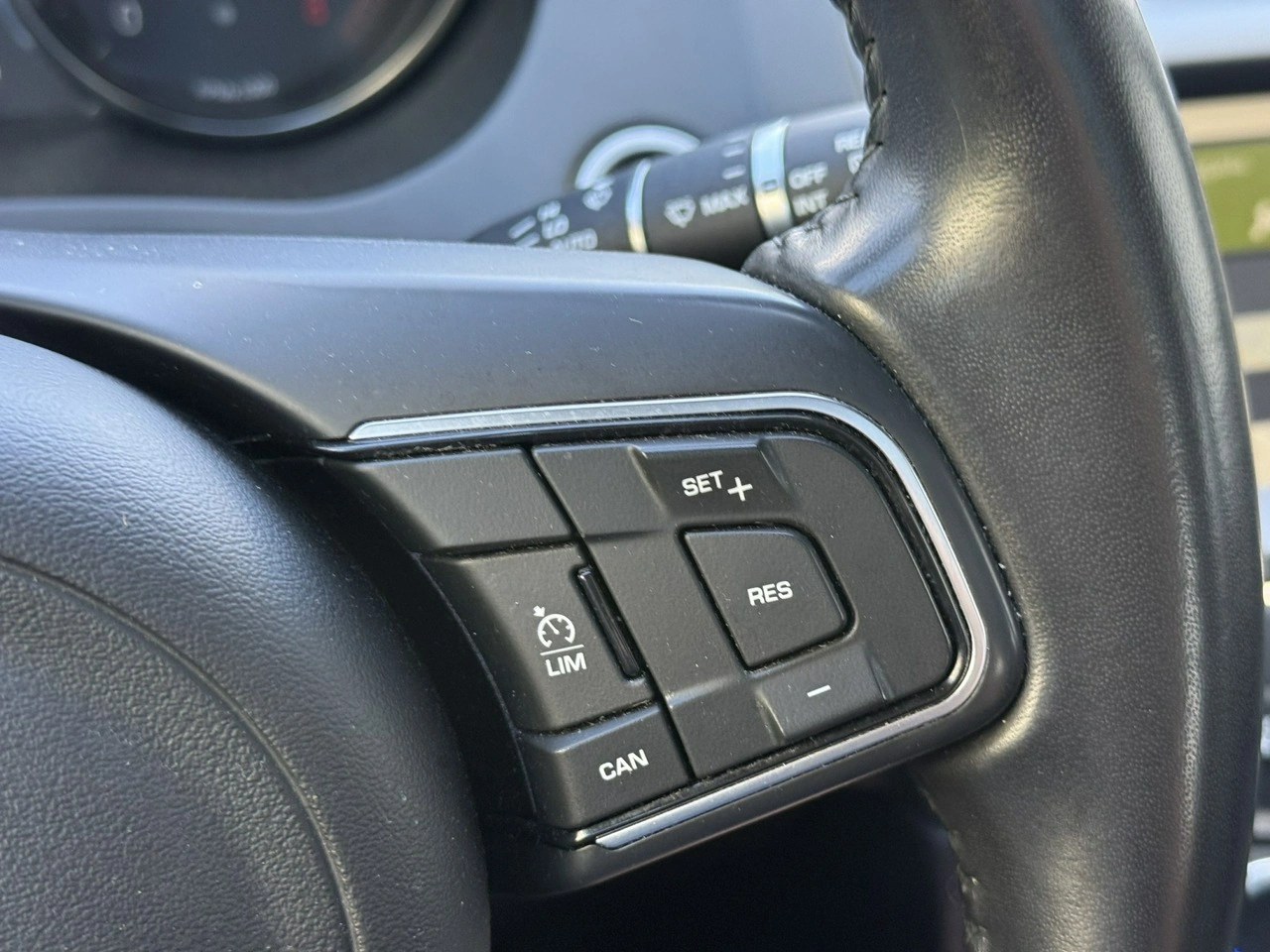 Jaguar E-Pace - Zdjęcie 28