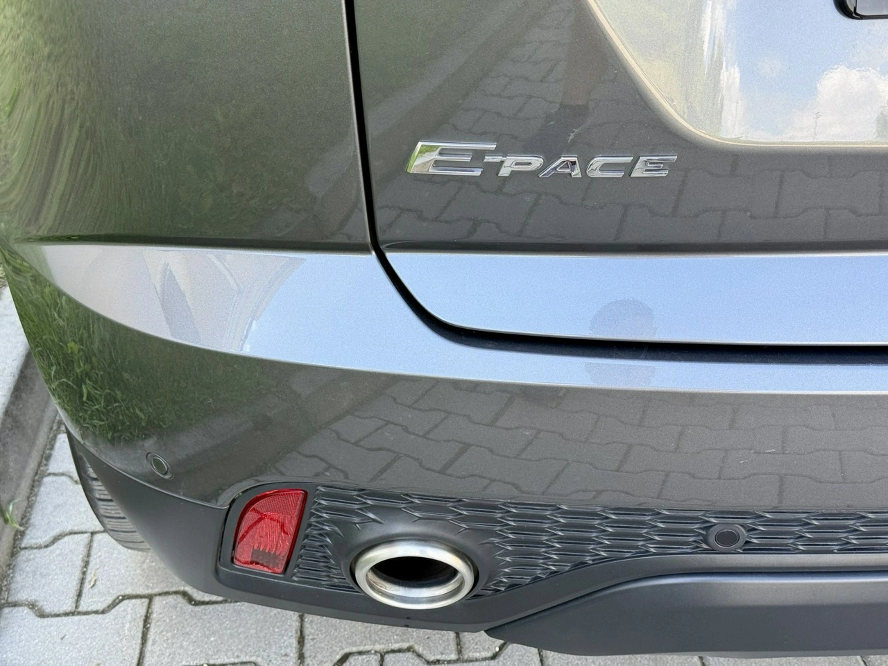 Jaguar E-Pace - Zdjęcie 35