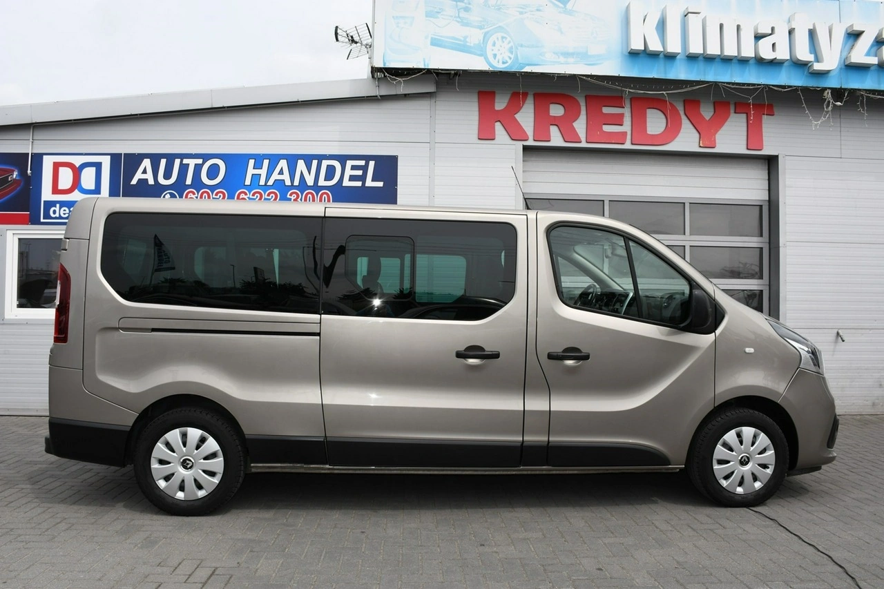 Renault Trafic - Zdjęcie 16