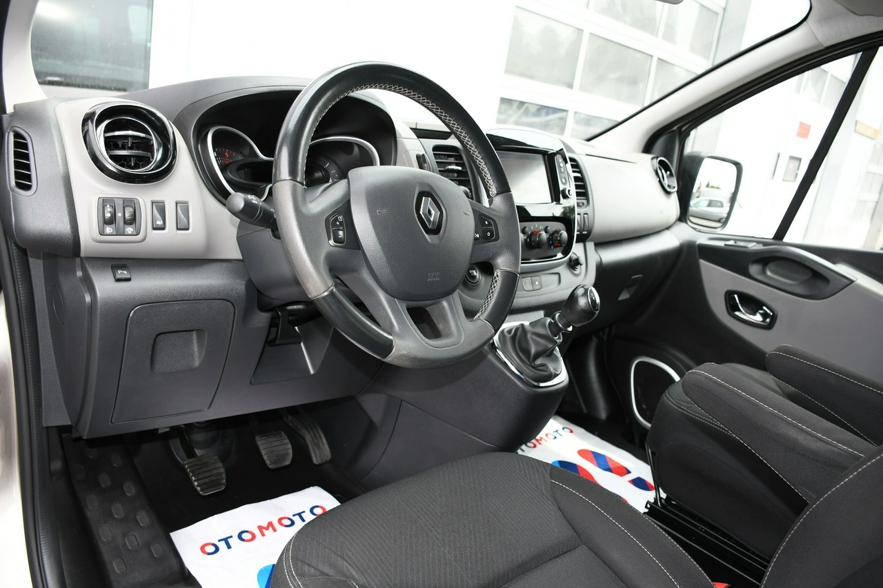 Renault Trafic - Zdjęcie 21