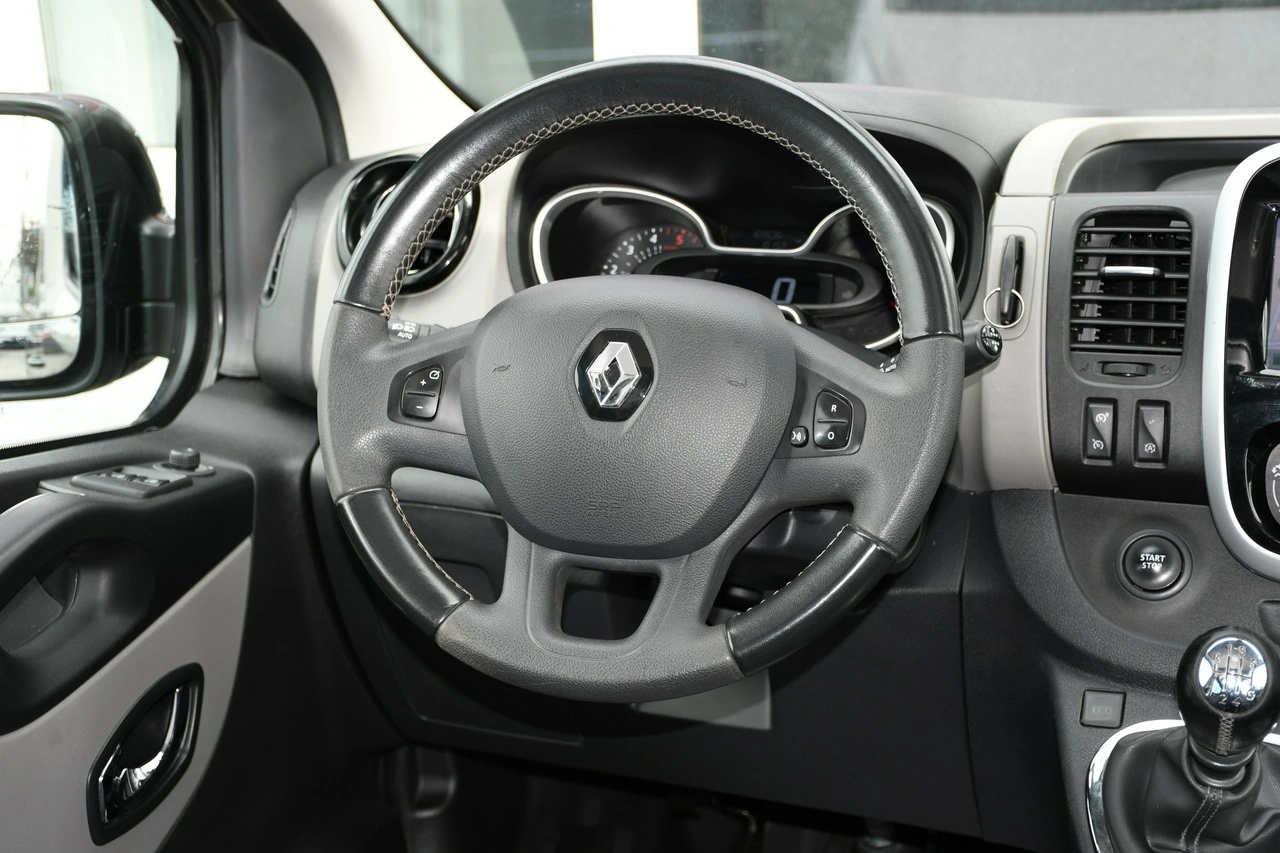 Renault Trafic - Zdjęcie 22