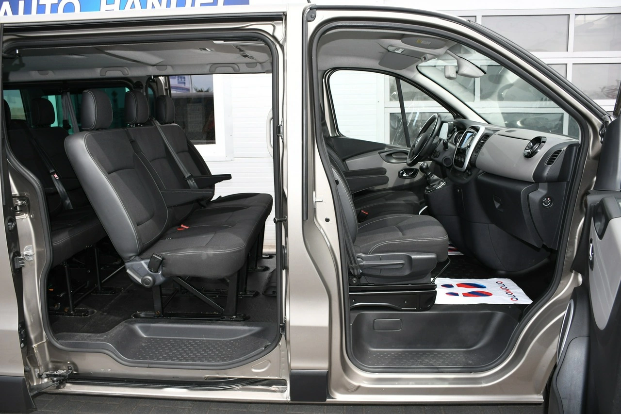 Renault Trafic - Zdjęcie 28
