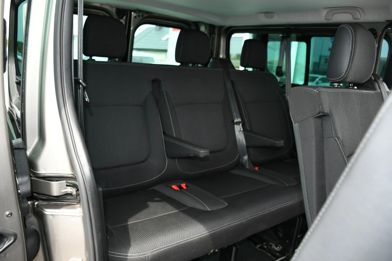 Renault Trafic - Zdjęcie 30