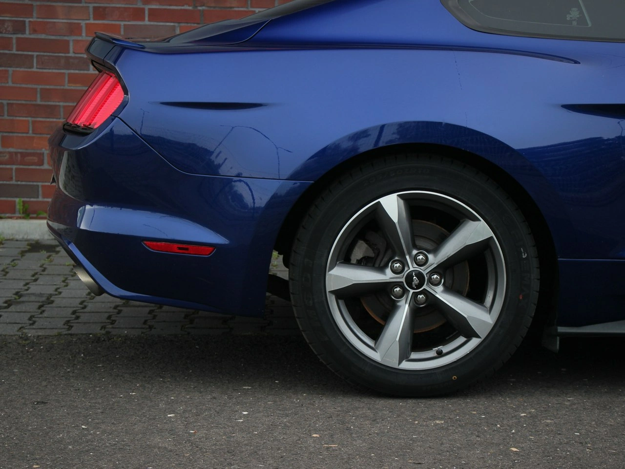 Ford Mustang - Zdjęcie 9