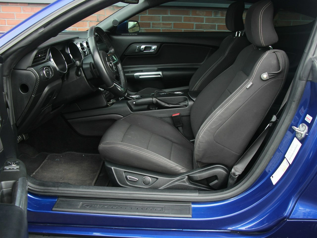 Ford Mustang - Zdjęcie 11