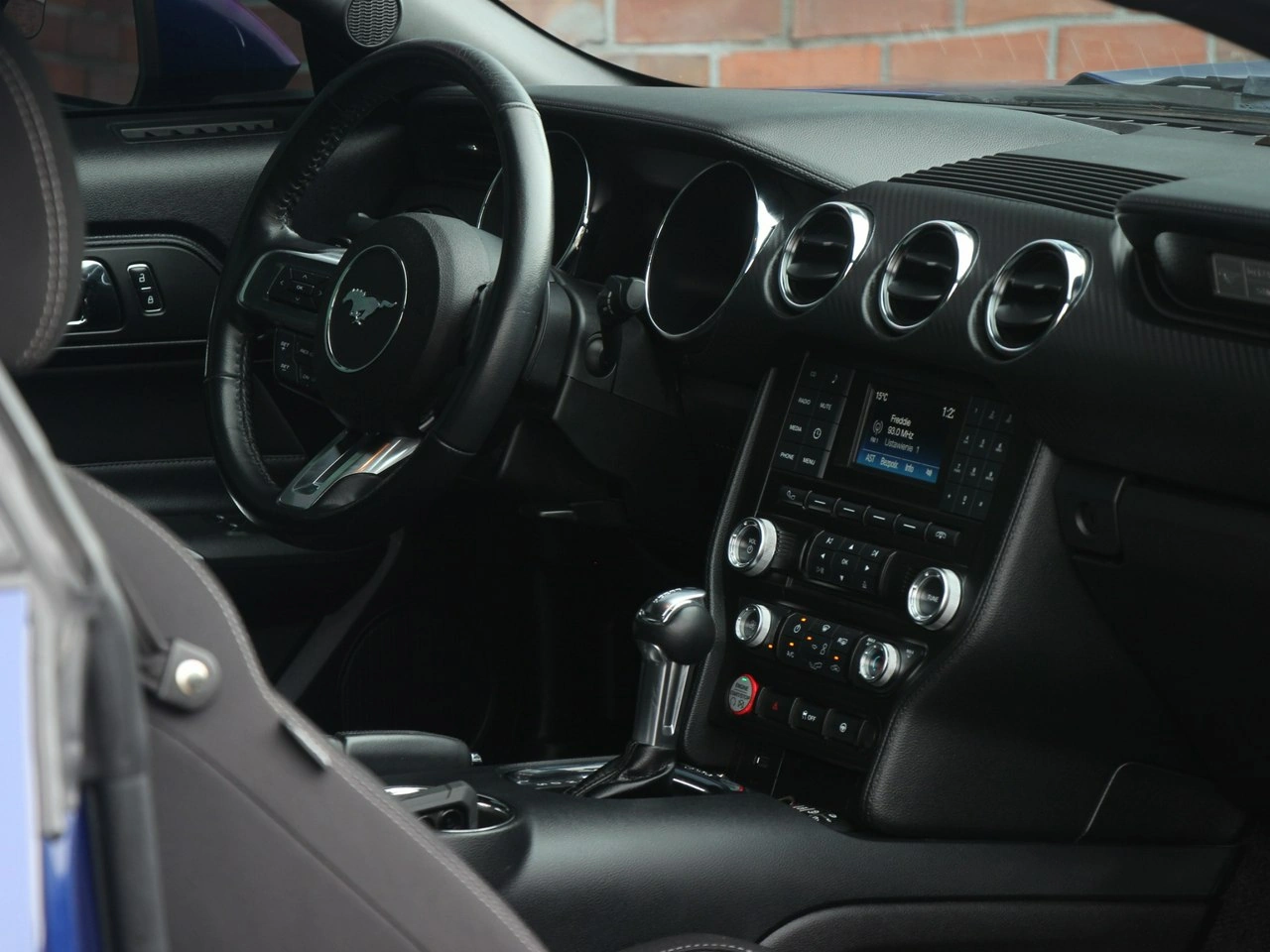 Ford Mustang - Zdjęcie 28