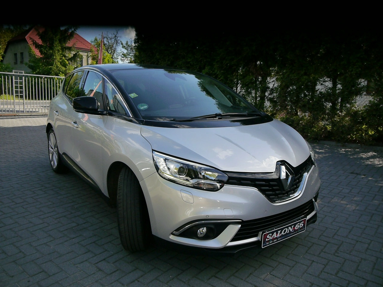 Renault Scenic - Zdjęcie 9