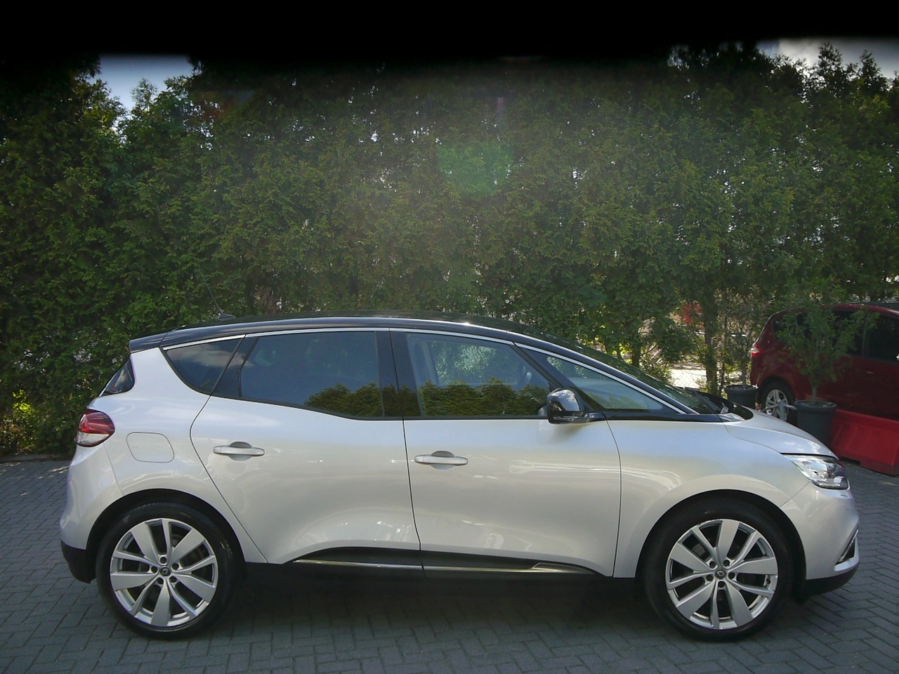 Renault Scenic - Zdjęcie 11