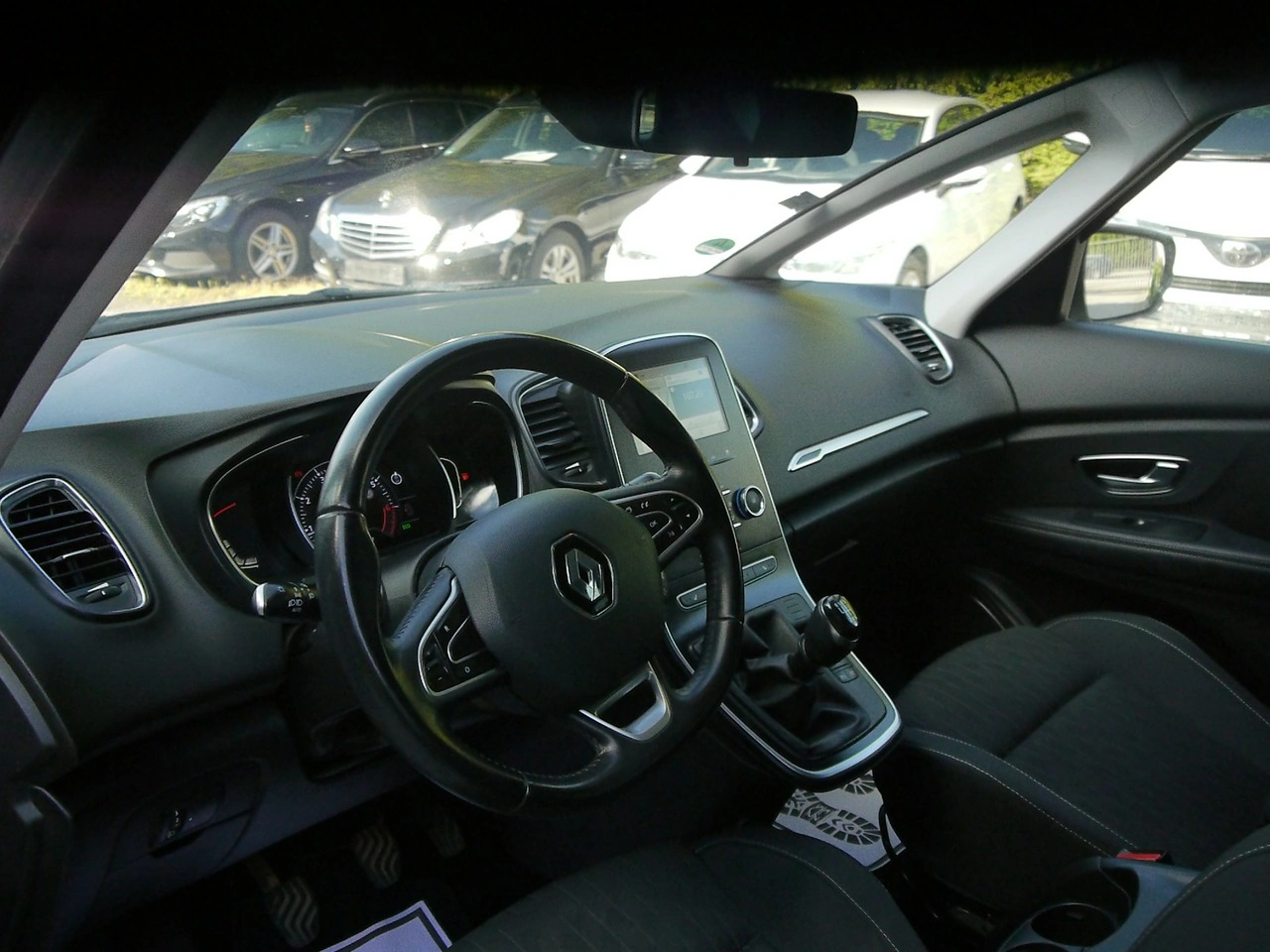 Renault Scenic - Zdjęcie 18