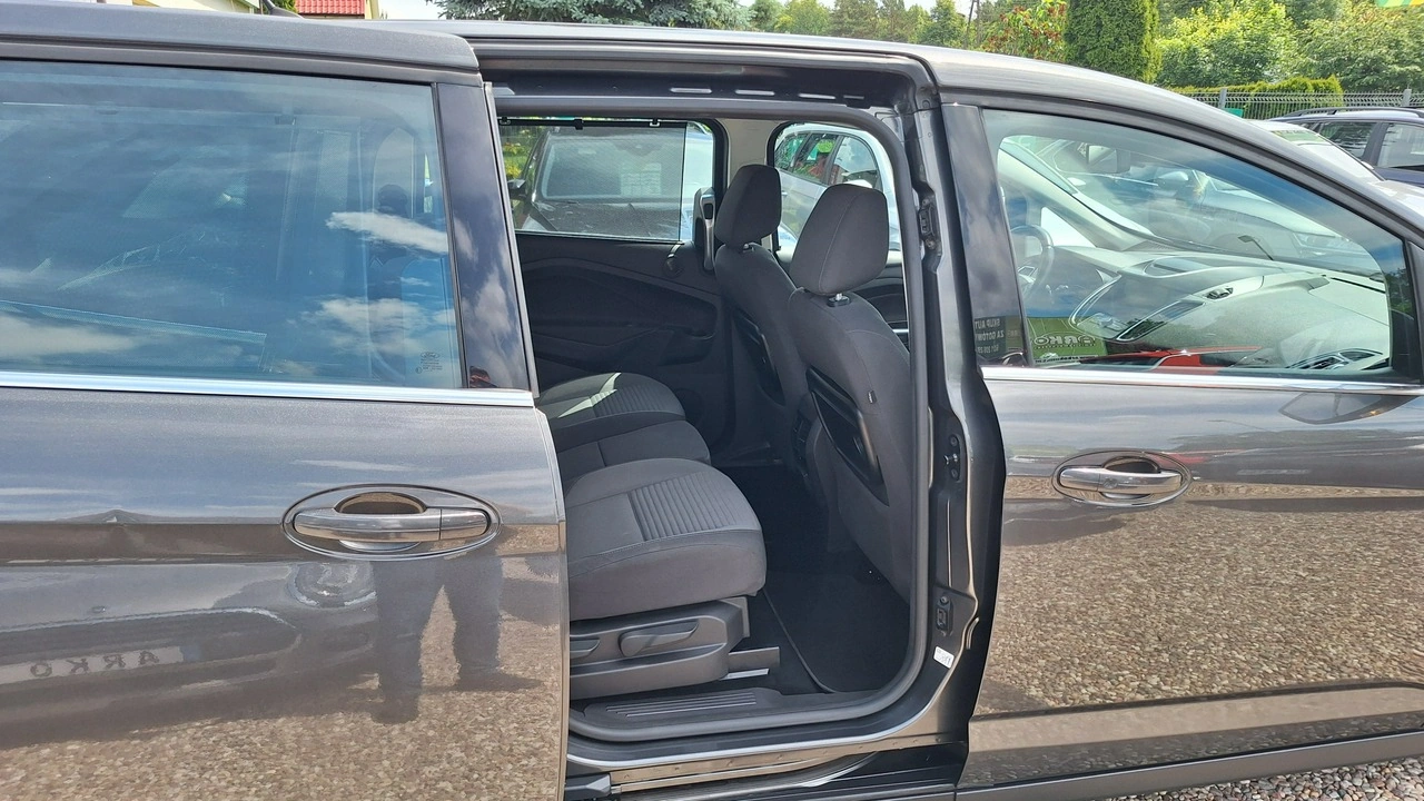 Ford Grand C-MAX - Zdjęcie 12