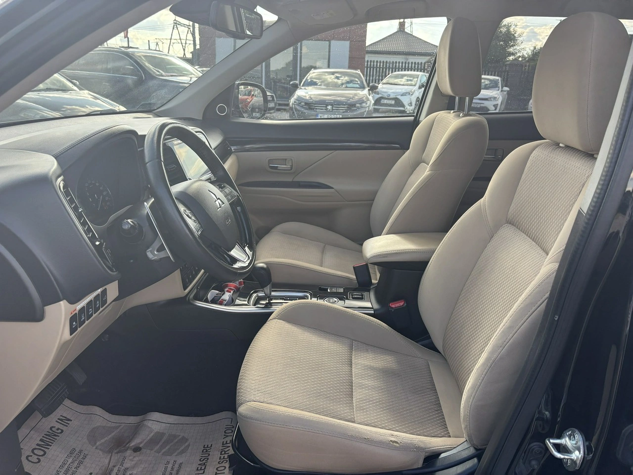 Mitsubishi Outlander - Zdjęcie 19