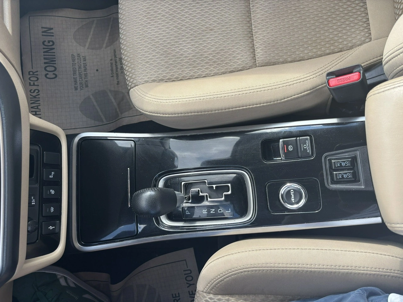 Mitsubishi Outlander - Zdjęcie 24