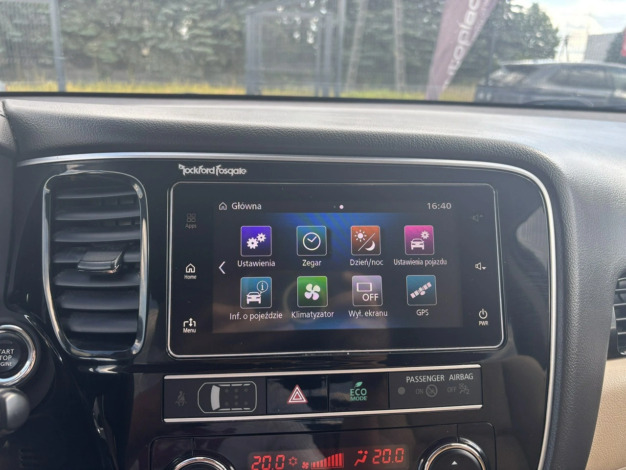 Mitsubishi Outlander - Zdjęcie 25