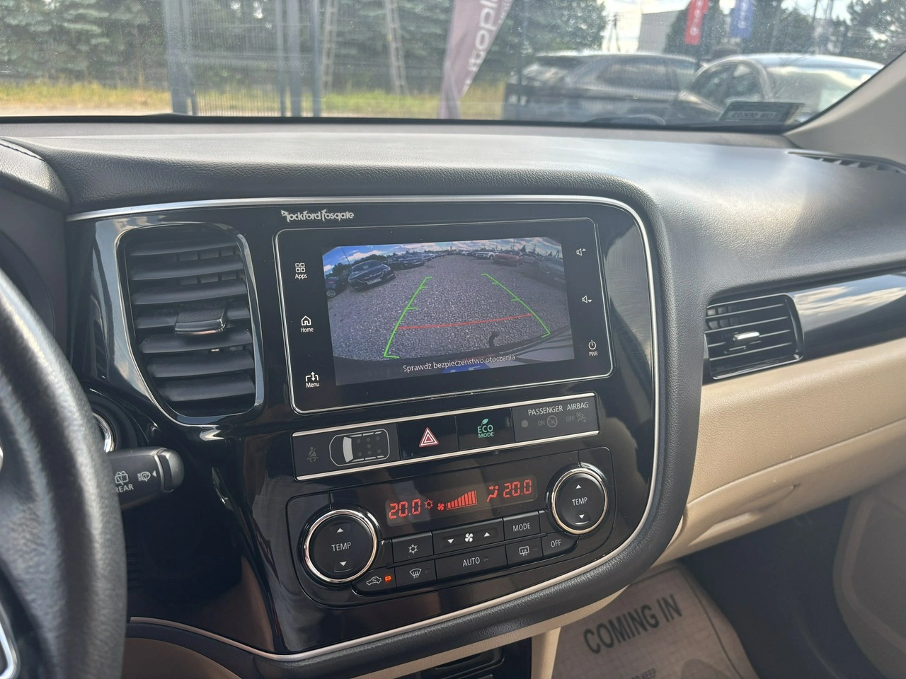 Mitsubishi Outlander - Zdjęcie 26