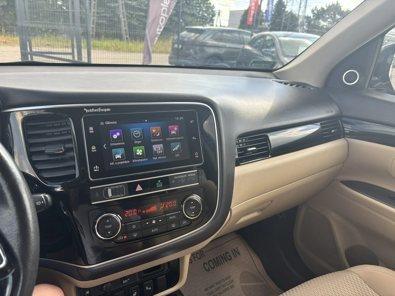 Mitsubishi Outlander - Zdjęcie 27