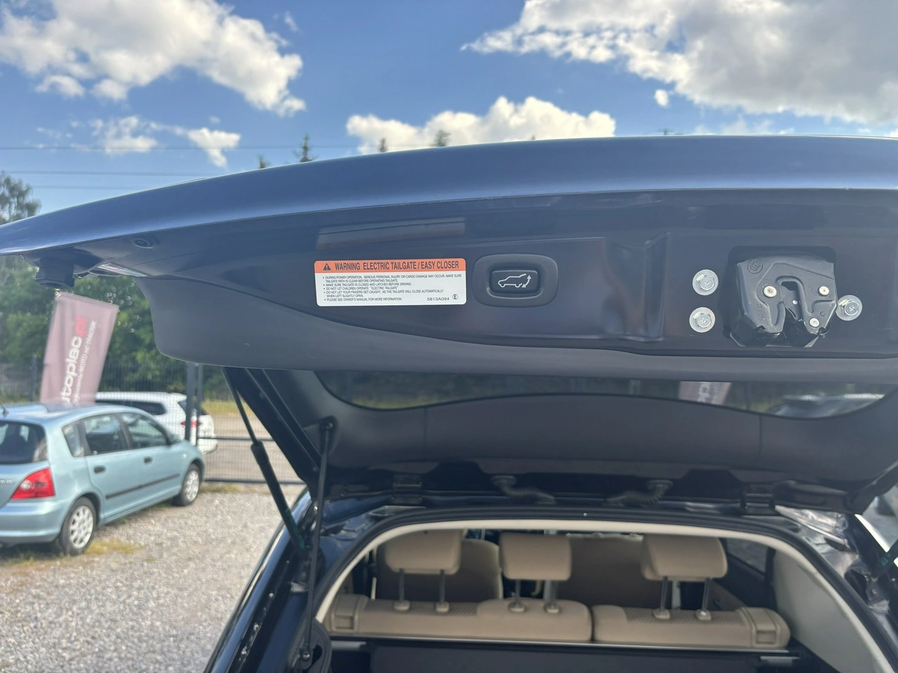 Mitsubishi Outlander - Zdjęcie 32