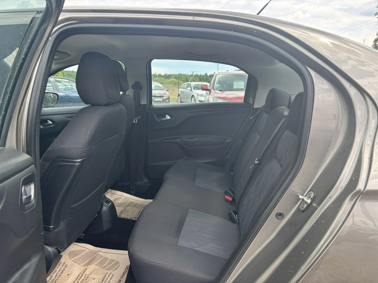 Citroën C-Elysée - Zdjęcie 27