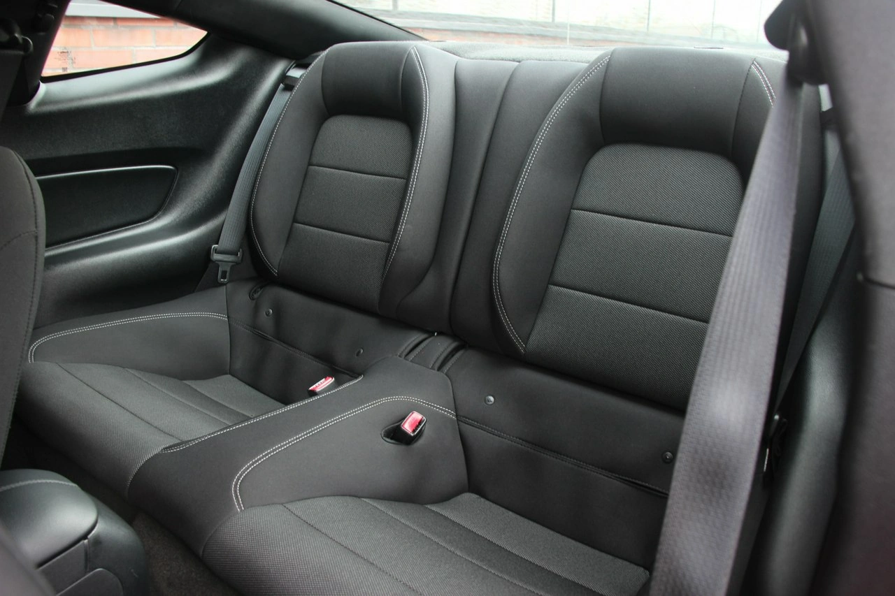 Ford Mustang - Zdjęcie 22