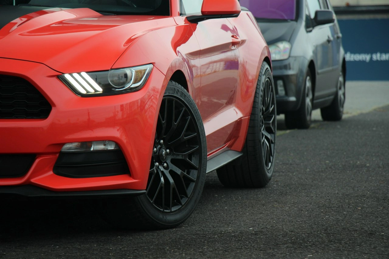 Ford Mustang - Zdjęcie 2