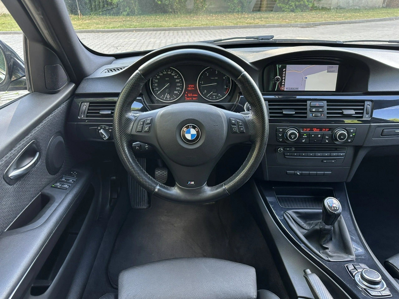 BMW 330 - Zdjęcie 13