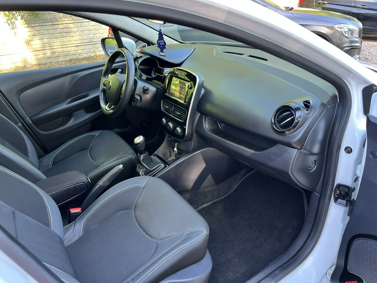 Renault Clio - Zdjęcie 18