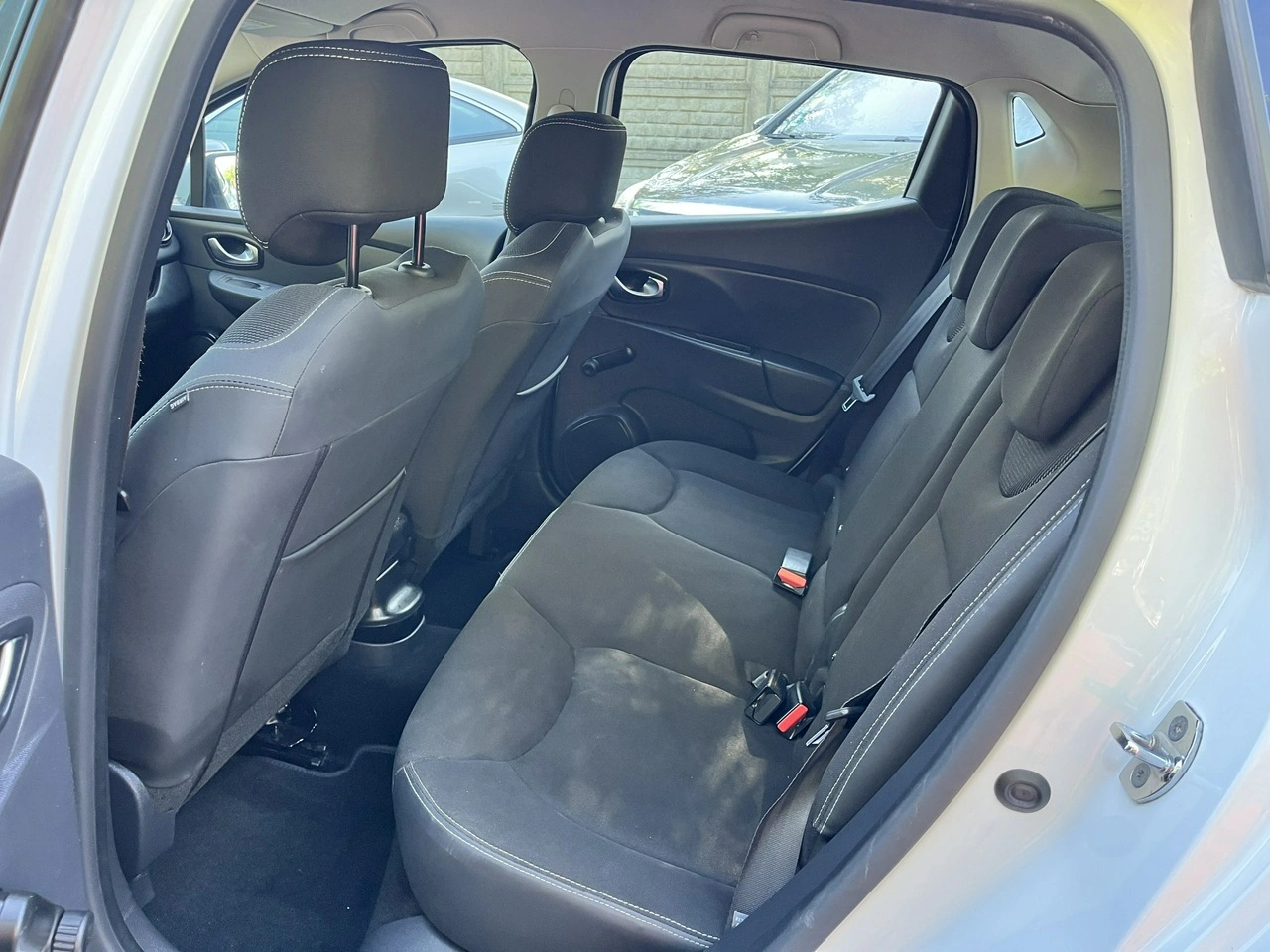 Renault Clio - Zdjęcie 23